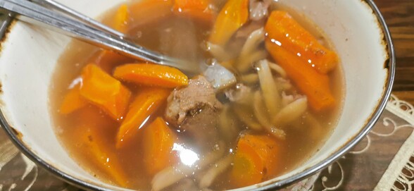 胡萝卜、墨鱼、猪排骨