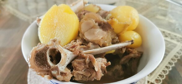土豆羊肉汤